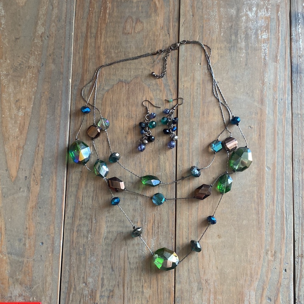 Green and blue tiered necklace and earring set